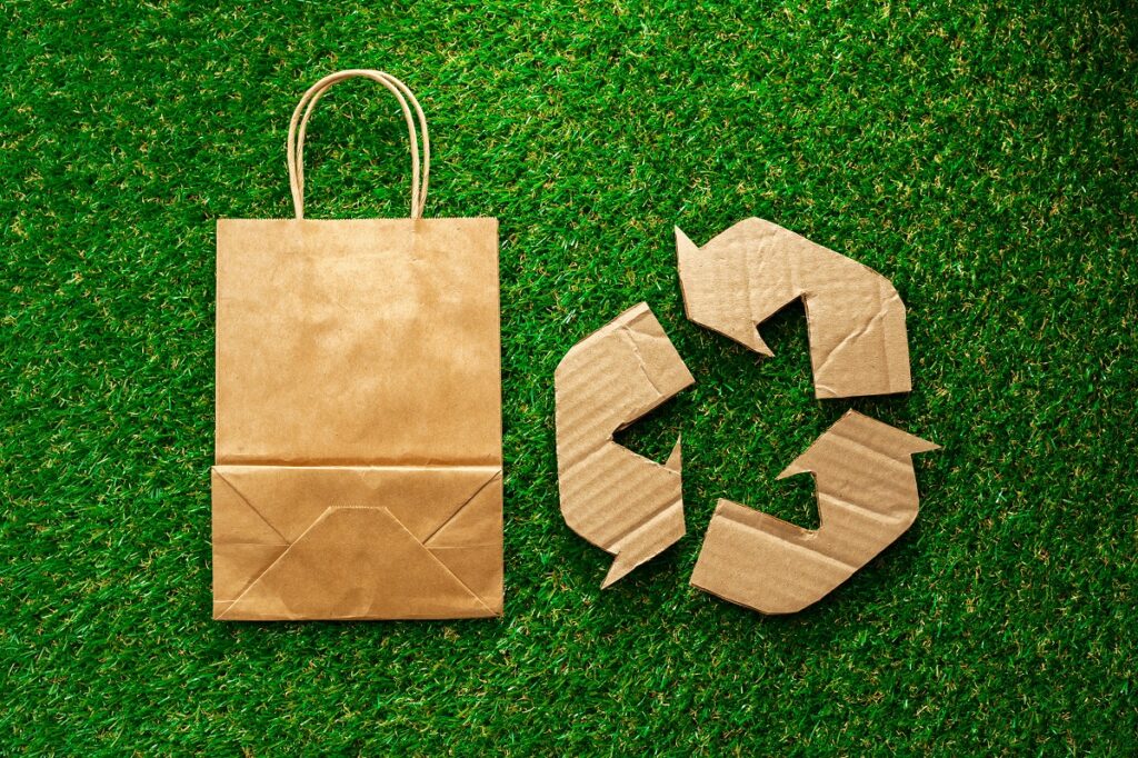torby-papierowe-w-strategii-CSR